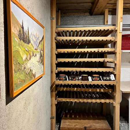 World-famous Valley View King Bed & Laundry Apartamento Lauterbrunnen