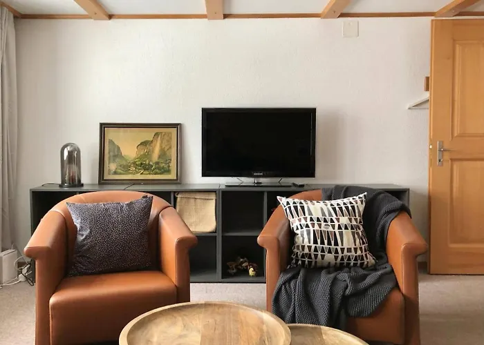 World-famous Valley View King Bed & Laundry