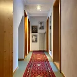 The Valley View-swiss Charm-free Parking Лаутербруннен