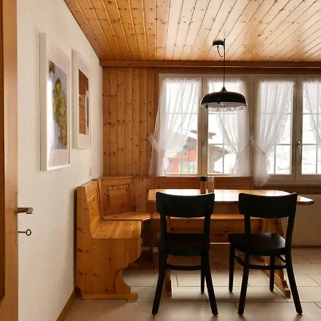 Pironnet With Views, Charm And Comfort! Apartment Lauterbrunnen