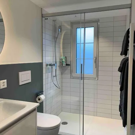 Апартаменты World-famous Valley View King Bed & Laundry Лаутербруннен